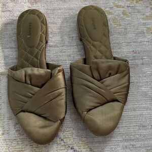 Birdies The Songbird Satin Mule in Khaki Green Size 8.5